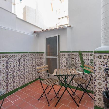 Amplio Apartamento Trinidad By Renthas Apartment Malaga Exterior photo