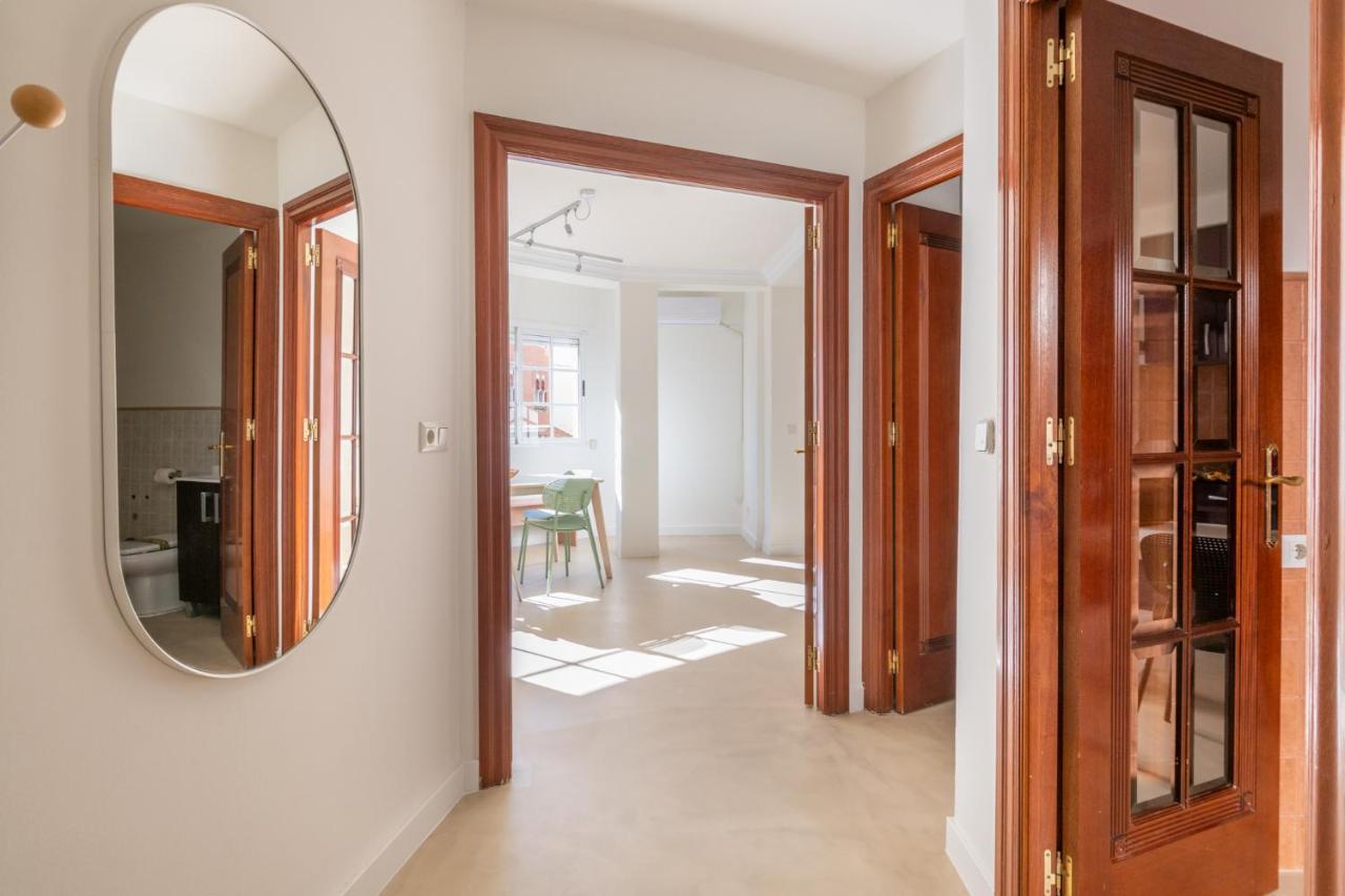 Amplio Apartamento Trinidad By Renthas Apartment Malaga Exterior photo
