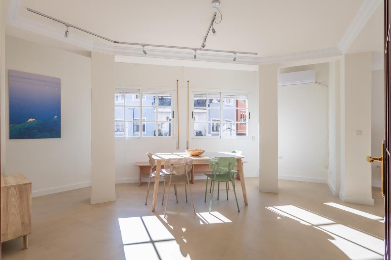 Amplio Apartamento Trinidad By Renthas Apartment Malaga Exterior photo