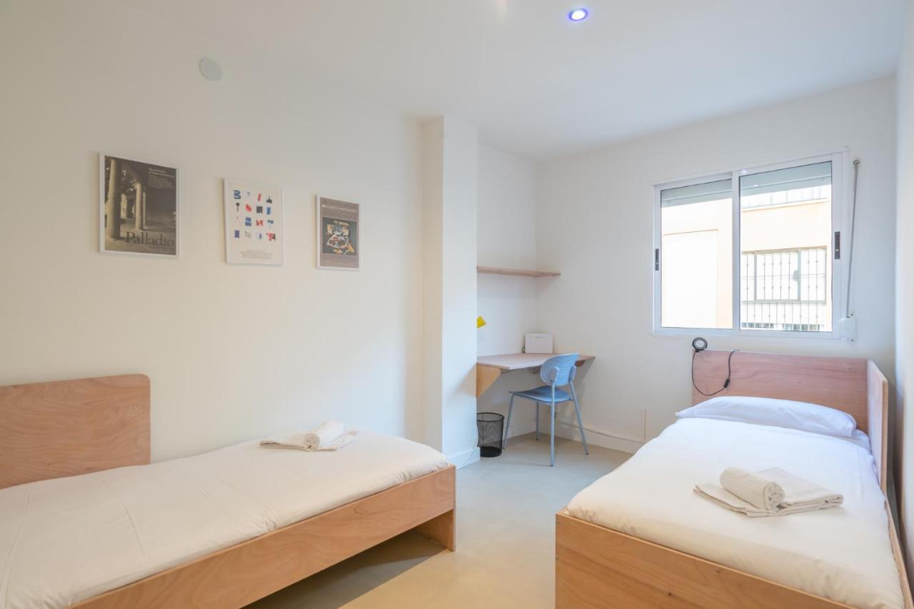 Amplio Apartamento Trinidad By Renthas Apartment Malaga Exterior photo