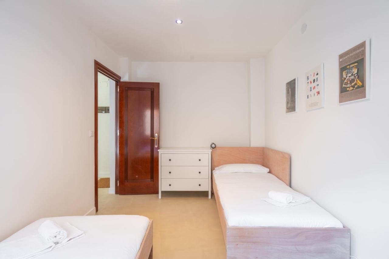 Amplio Apartamento Trinidad By Renthas Apartment Malaga Exterior photo